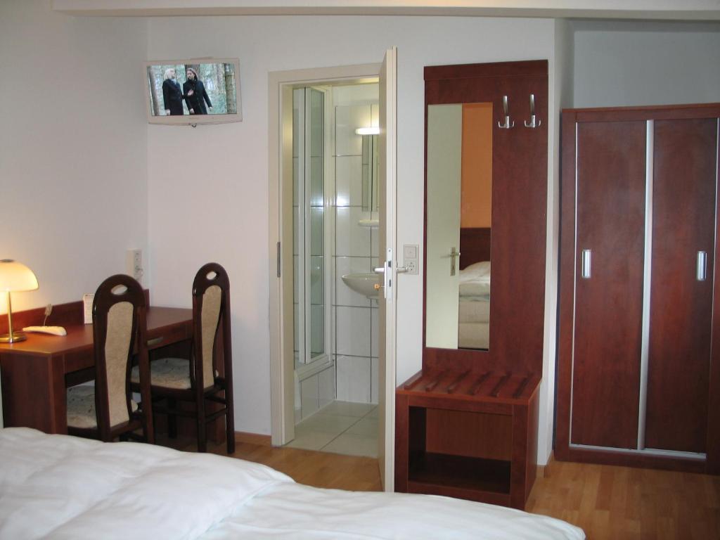 Hotel Restaurant Zur Post Wuppertal Rom bilde